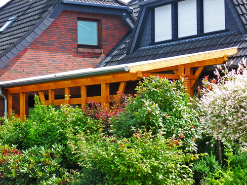 Terrassendächer aus Holz